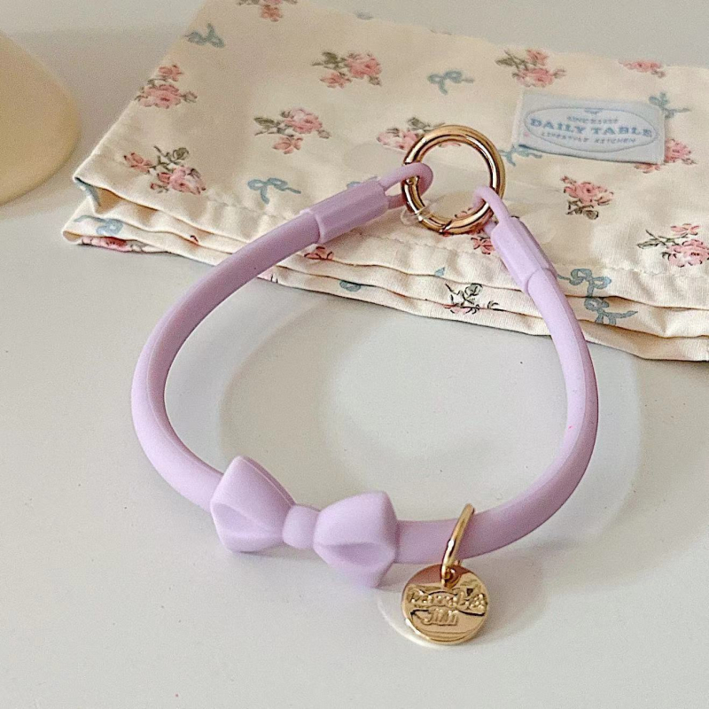 Каишка за мобилен телефон от силикон с панделка във формата на лък — силиконов материал, метална катарама, метален елемент на висулката