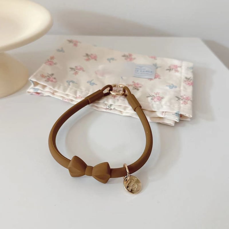 Каишка за мобилен телефон от силикон с панделка във формата на лък — силиконов материал, метална катарама, метален елемент на висулката