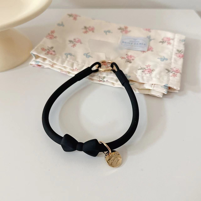 Каишка за мобилен телефон от силикон с панделка във формата на лък — силиконов материал, метална катарама, метален елемент на висулката