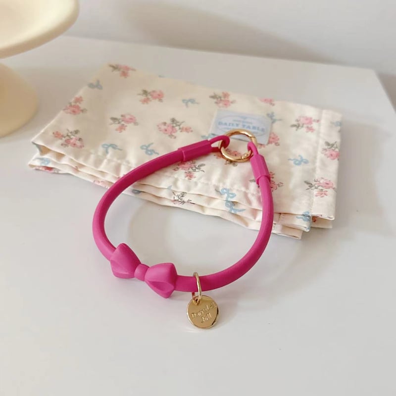 Каишка за мобилен телефон от силикон с панделка във формата на лък — силиконов материал, метална катарама, метален елемент на висулката