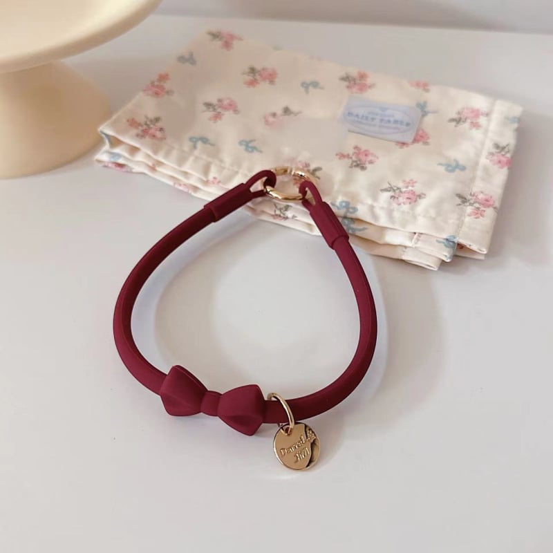 Каишка за мобилен телефон от силикон с панделка във формата на лък — силиконов материал, метална катарама, метален елемент на висулката