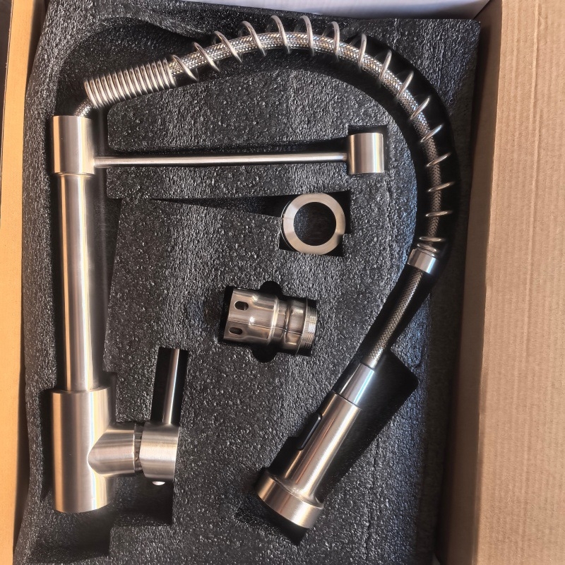 Kuhinjski faucet s toplom i hladnom vodom, američkog stila, rotirajući dvostruki izlaz, zaštita od prskanja, od nehrđajućeg čelika (model THCL-1; promjer ulaza/izlaza 20 mm; promjer sjedala ventila 50 mm; keramički disk ventila; uspravna montaža)