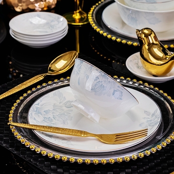 Csontporcelán rizses tálak készlet, virágos mintával, kerek formájú, mikrohullámú sütőben használható, glazúrozott felület