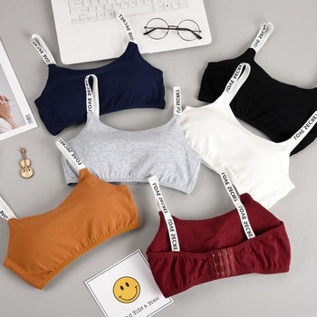 Горнище без презрамки за бюст с дишащ Milk Silk плат, пълни чашки, тънко формовани чашки, 80–90% полиестер