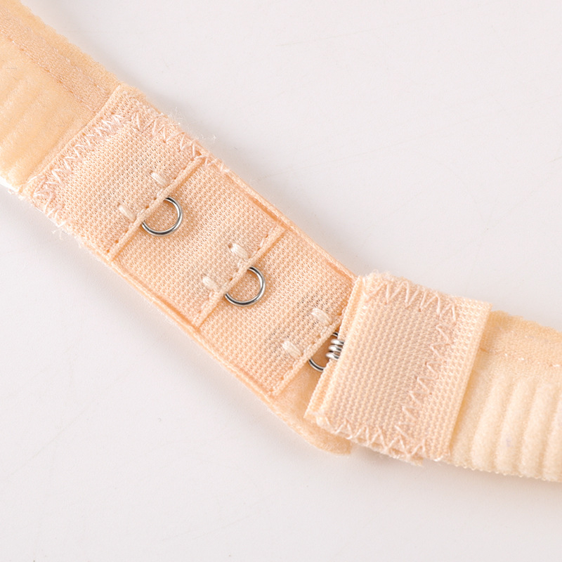 Podprsenka/tube top s trojuholníkovými košíčkami, tenké tvarované košíčky, nylon/elastán materiál (30–50% elastánu), sexy chrbát