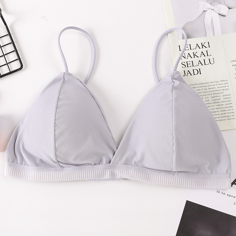 Podprsenka/tube top s trojuholníkovými košíčkami, tenké tvarované košíčky, nylon/elastán materiál (30–50% elastánu), sexy chrbát