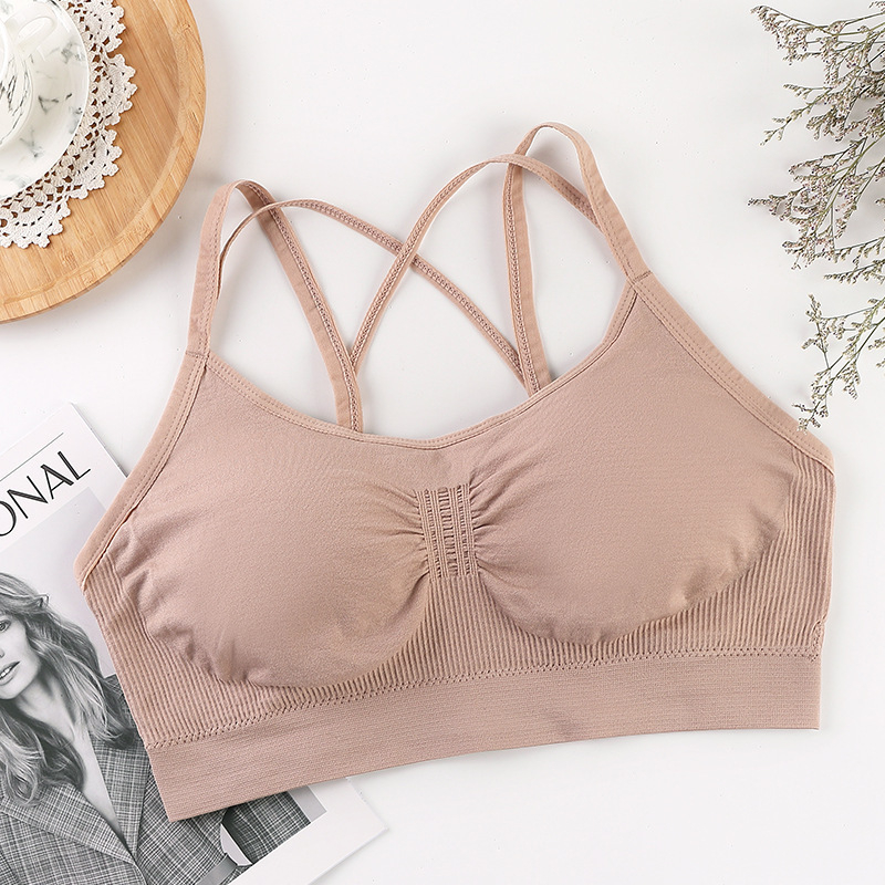 Top tubular fără fir cu spate încrucișat, cupă completă, formare medie, nailon 70–80%