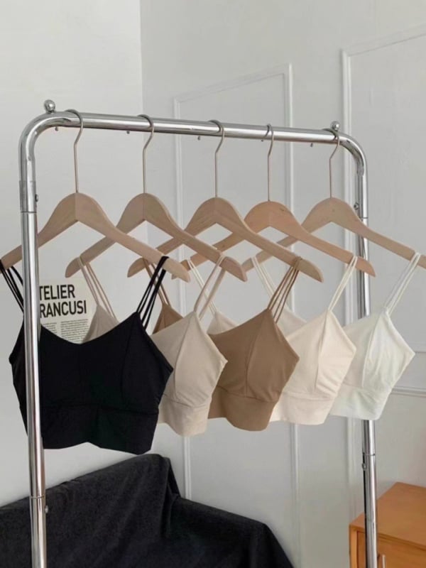 Dámska vesta z ľadového hodvábu s integrovanými latexovými pohármi a dvojitými ramienkami, úzky strih