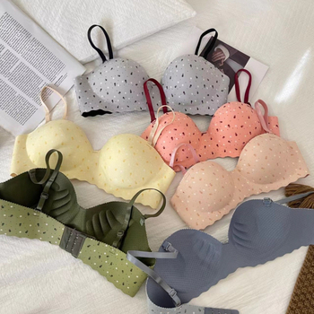 Wrap-top za prsa, 1/2 košarica, tanke oblikovane košarice, Milk Silk, 95–100% poliester, vest stil, japanski nadahnuće