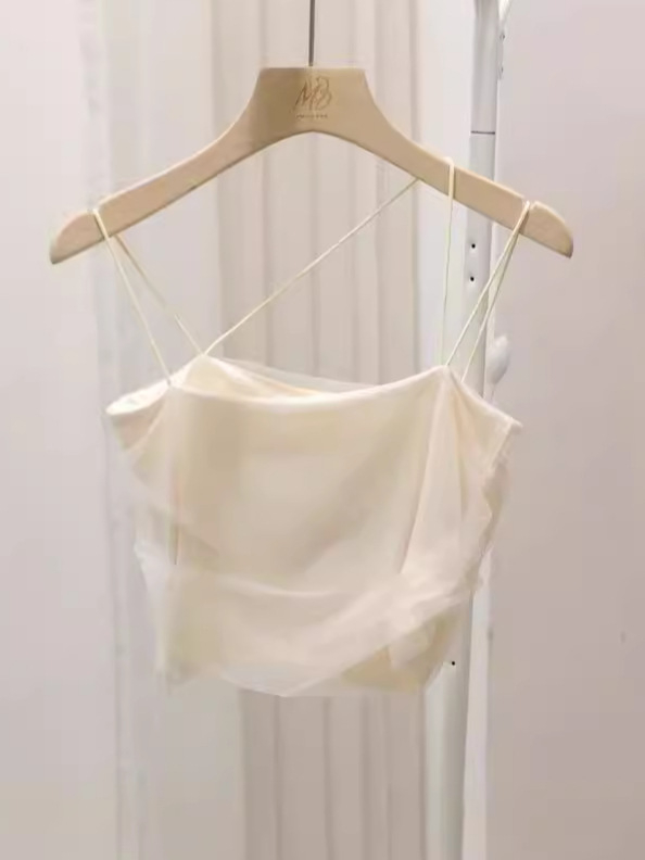 Čipkované sieťové tielko s vložkou na prsiach, tyl okolo hrudníka, štíhla silueta, Letná sezóna