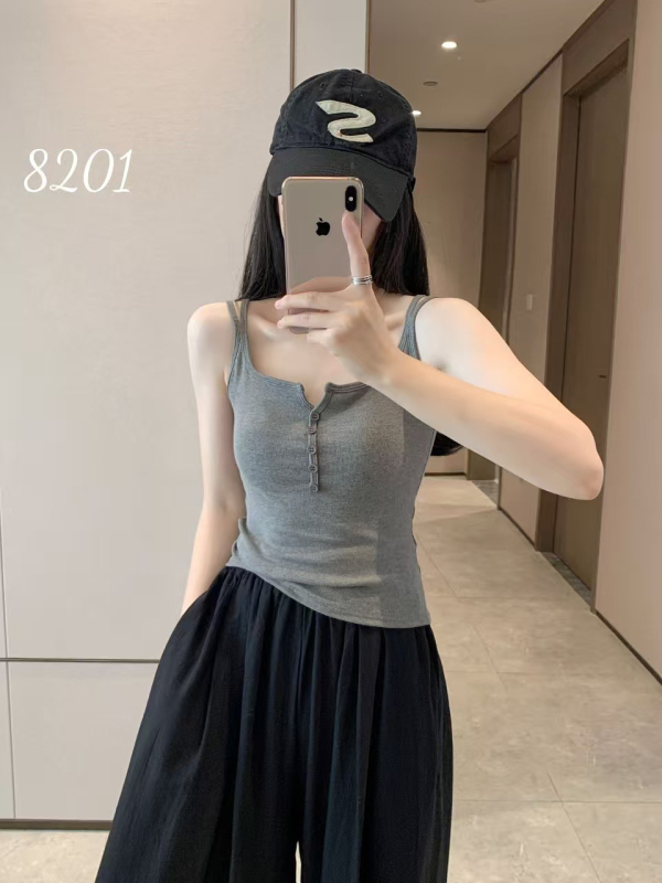 Rayon camisole top – brusirana tkanina, uski kroj, gumb dizajn, dvostruke naramenice, duljina do pasa, jesen-zima 2025
