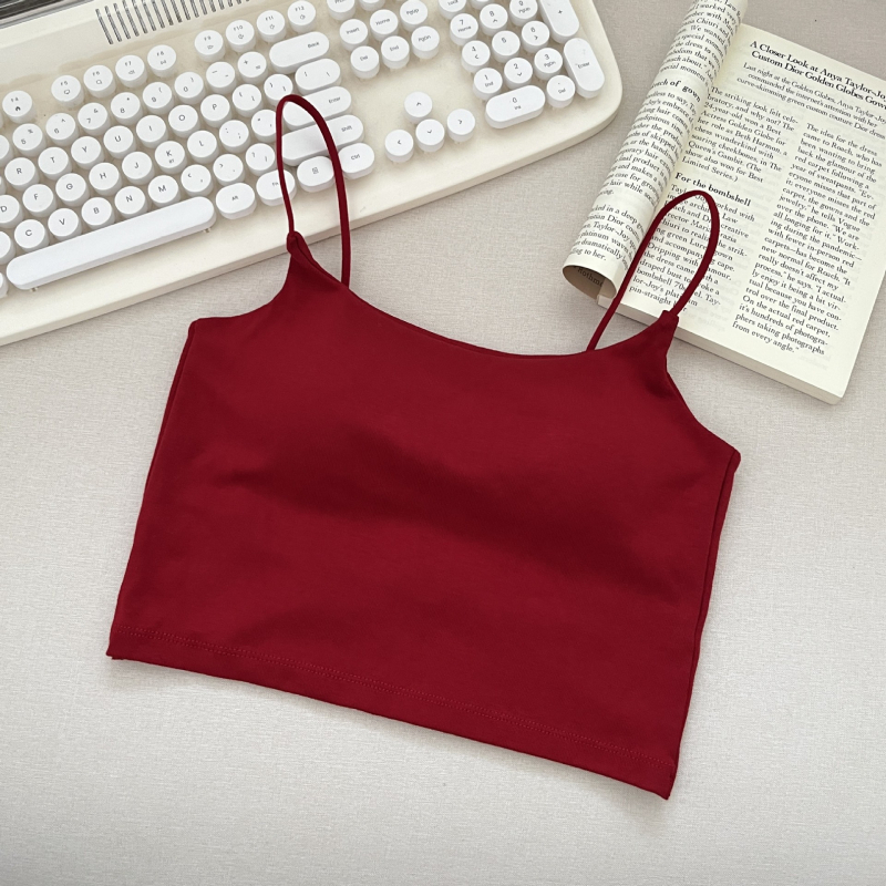 Bezrameni crop top s oblikovanim košaricama, pamuk 90–95%, otvoren leđa, 3/4 košarice, ljeto 2024