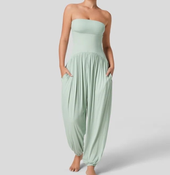 Γυναικείος αμάνικος ολόσωμος jumpsuit με ψηλή μέση, τσέπες και πιέτες