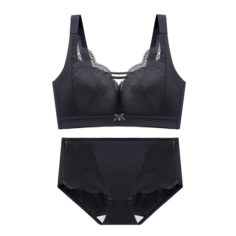 Vállpánt nélküli luxus melltartó, teljes kosár és vékony formázott kosárkák, csipke nylon anyagból, hátul négyrétegű zárral