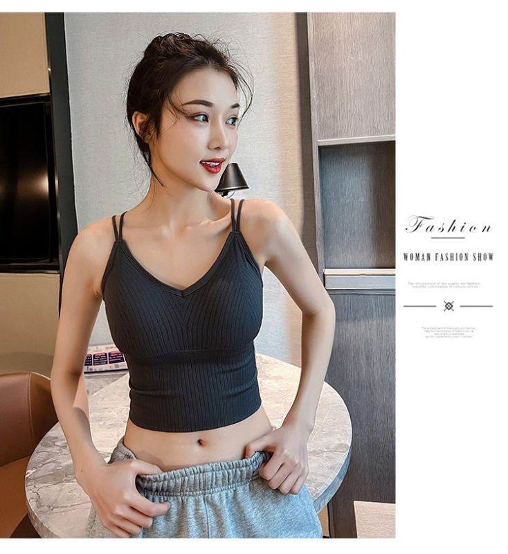 Kivágás nélküli Topkeresztpánt a háton, nylon anyag; 3/4 kosár; formázott kosár felső vékony, alsó vastag; minimalist stílus