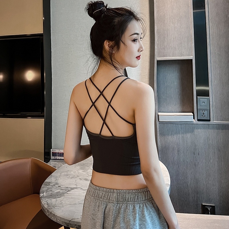 Kivágás nélküli Topkeresztpánt a háton, nylon anyag; 3/4 kosár; formázott kosár felső vékony, alsó vastag; minimalist stílus