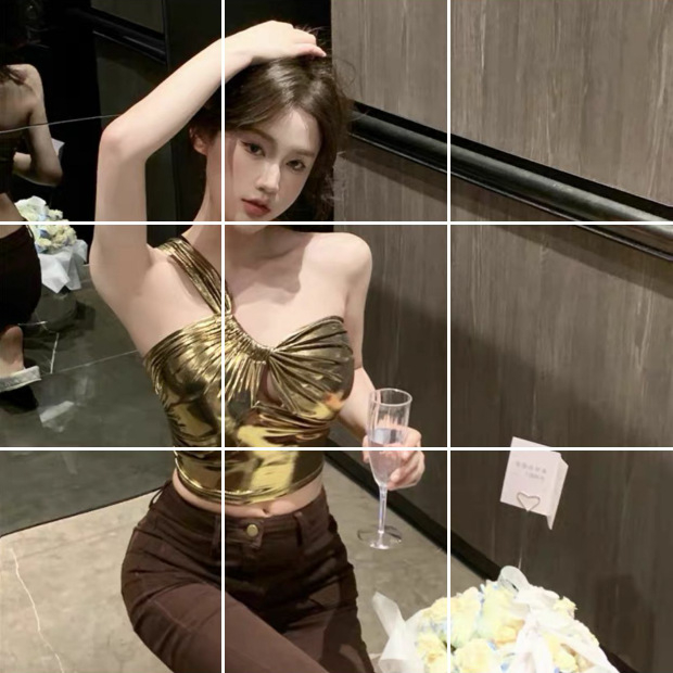 Egy vállú nyakpántos felső, cropped, karcsú szabás, egyszínű, poliészter 95%+, 2024 nyár