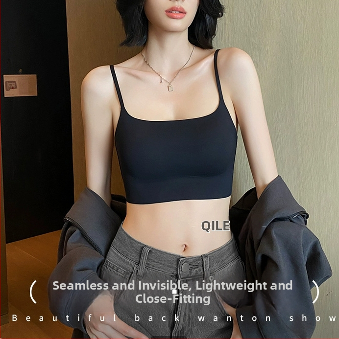 Grudnjak u stilu vest, bezšivan, s 3/4 košaricama, tankim oblikovanim čašicama, čvrste naramenice, stražnje kopčanje s tri reda kopči