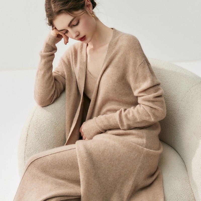 Kasmír hosszú kardigán, gallér nélküli, laza szabású, hosszú ujjú, japán-koreai casual stílus, tél 2025