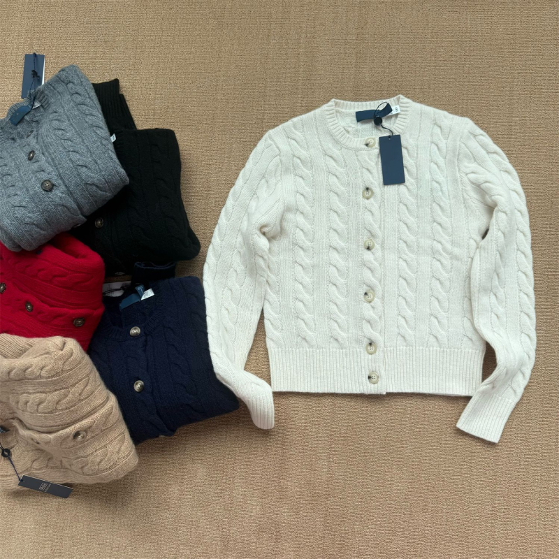 Cardigan s RL logom i izvezom konja – jesensko-zimska klasika, 80% vuna, 20% kašmira, uvijeni pleteni uzorak, ženski top