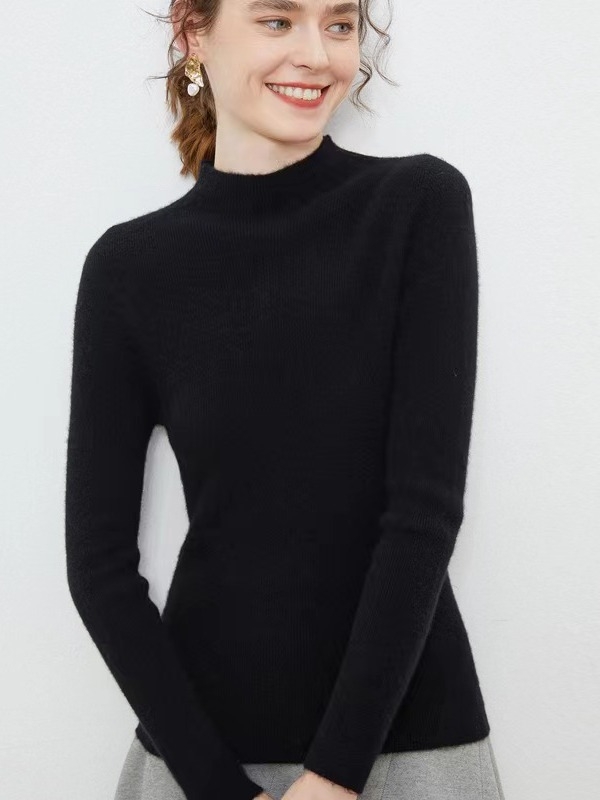 Ženski pulover od 100% čiste vune, polu-visoki ovratnik, uski kroj, dugi rukavi