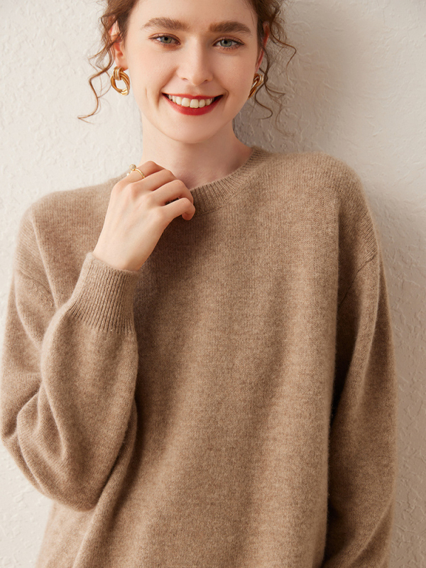Дамски кашмиров пуловер със свободен силует, кръгло деколте, дълги ръкави, седемнишкова плетка