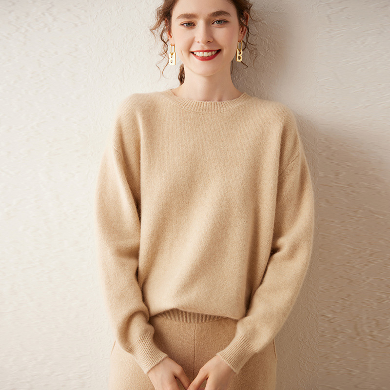 Дамски кашмиров пуловер със свободен силует, кръгло деколте, дълги ръкави, седемнишкова плетка