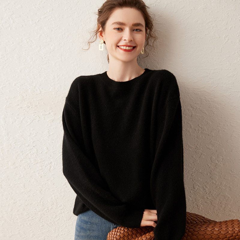 Дамски кашмиров пуловер със свободен силует, кръгло деколте, дълги ръкави, седемнишкова плетка