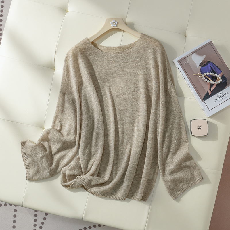 Ženski džemper od Mulberry Silk Cashmere, dekolte na jedno rame, dugi rukavi, redoviti kroj