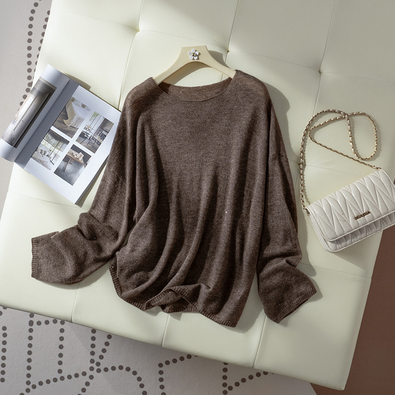 Ženski džemper od Mulberry Silk Cashmere, dekolte na jedno rame, dugi rukavi, redoviti kroj
