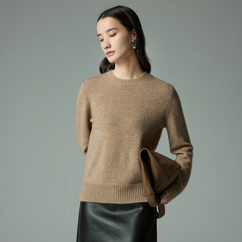 Pulover dama din cașmir, cu glugă, stil urban, mâneci lungi, tricot gros (Material: cașmir; Conținut: 30-50%; Stil: cu glugă, urban; Mâneci: lungi; Grosime: gros)