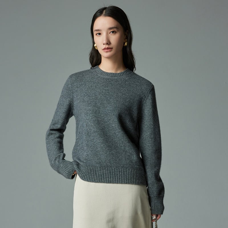 Pulover dama din cașmir, cu glugă, stil urban, mâneci lungi, tricot gros (Material: cașmir; Conținut: 30-50%; Stil: cu glugă, urban; Mâneci: lungi; Grosime: gros)