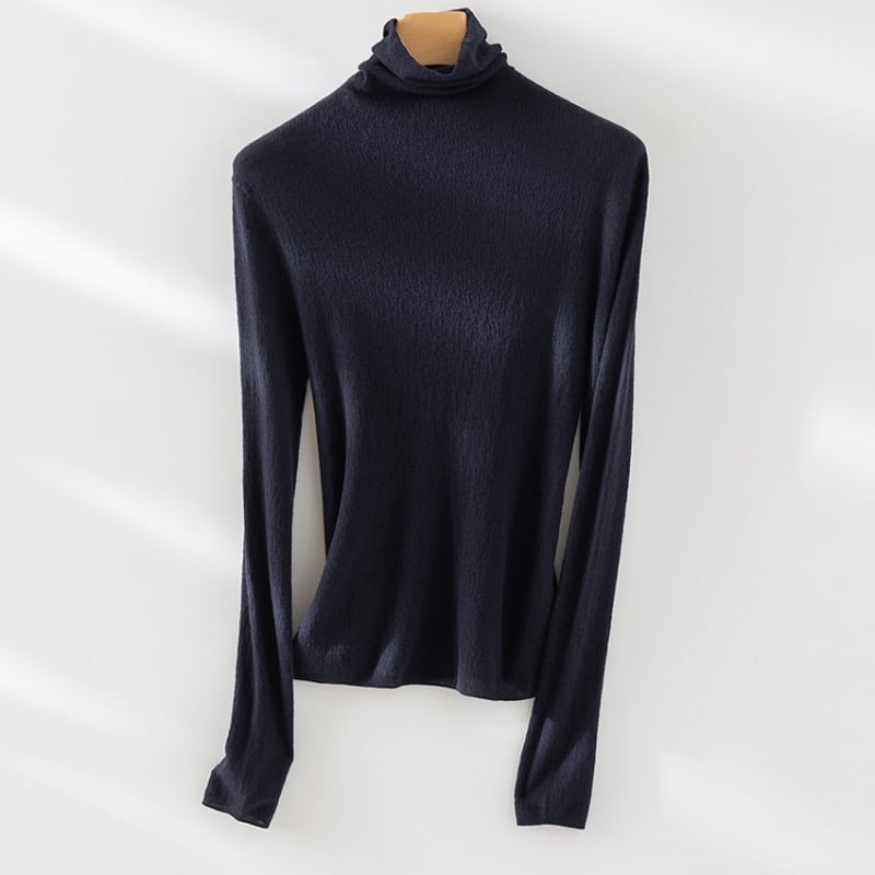 Pulover din cașmir fără cusături, guler înalt, croială slim, mâneci lungi, detalii patchwork; lungime normală 50–65 cm; cașmir 30–50%, mătase mulberry sub 30%; toamnă 2024