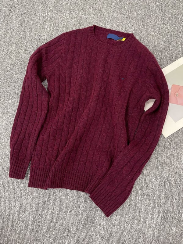 Pulover damă din lână-cashmire cu broderie, guler rotund, croială slim, mâneci lungi, tricot torsionat, iarnă 2025