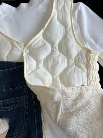 Ženski pamučni prsluk s punjenjem od down pamuka, flis podstava, V-izrez, kratka, uski kroj, dijamantni uzorak – za jesen i zimu