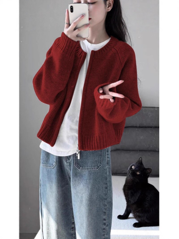 Női kardigán, slim fit, kerek nyak, cipzár, juhgyapjú és 30–50% spandex, hosszú ujjak (Slim fit; Kerek nyak; Cipzár; Juhgyapjú és 30–50% spandex; Hosszú ujjak)