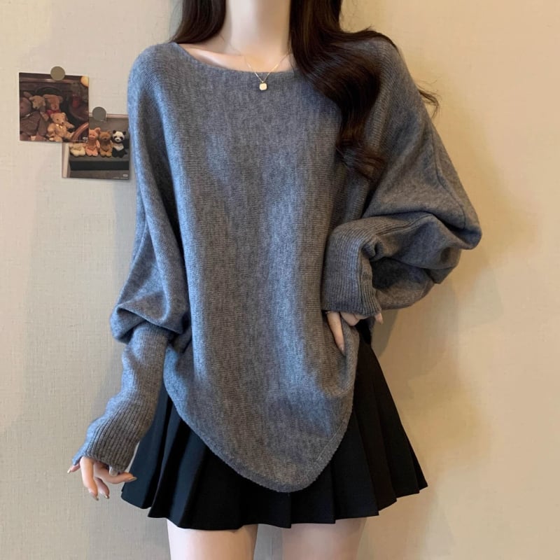 Juhgyapjúból készült pulóver szokatlan batwing ujjaival, vastag, laza szabás