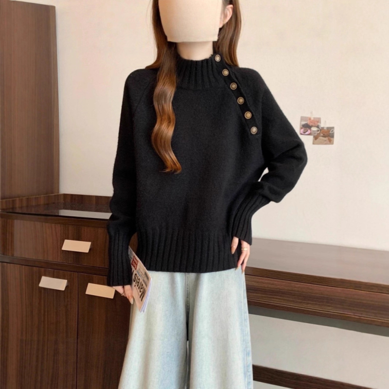 Kötött pulóver kapucnival – fél magas gallér, laza szabás, egyszerű minta, vastag gyapjú–akril keverék