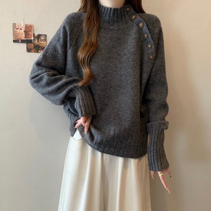 Kötött pulóver kapucnival – fél magas gallér, laza szabás, egyszerű minta, vastag gyapjú–akril keverék