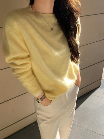 Pulover din cașmir și lână, tricot gros, guler rotund, mâneci lungi, croială lejeră, unicolor, toamnă-iarnă 2024