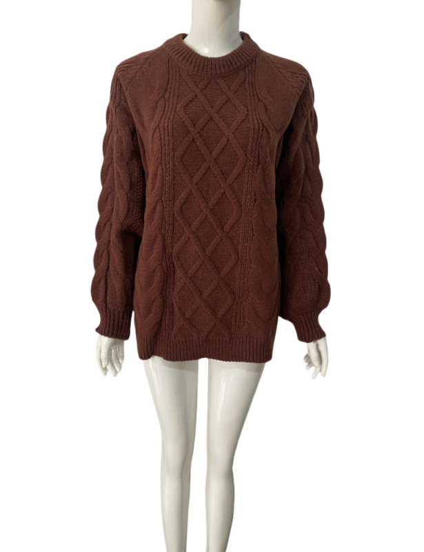 Pulover lejer cu guler rotund, mâneci raglan, croială liberă, model 3D Twist-flower, amestec lână de oaie și acril.