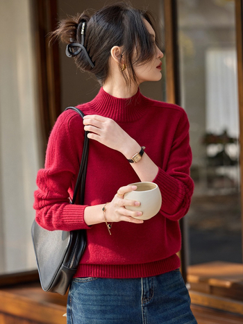 Pulover de damă din cașmir, guler semi-înalt, umeri în stil saddle, croială lejeră, mâneci lungi, 95% cașmir