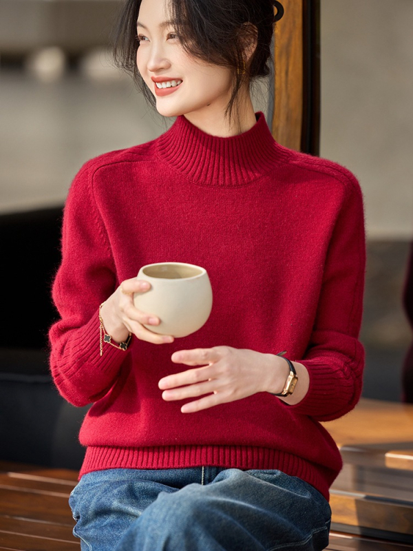 Pulover de damă din cașmir, guler semi-înalt, umeri în stil saddle, croială lejeră, mâneci lungi, 95% cașmir