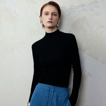 Női gyapjú fél-turtleneck kapucnis kötött pulóver – könnyű, hosszú ujjú, mindennapi letisztult stílus ősz-télre