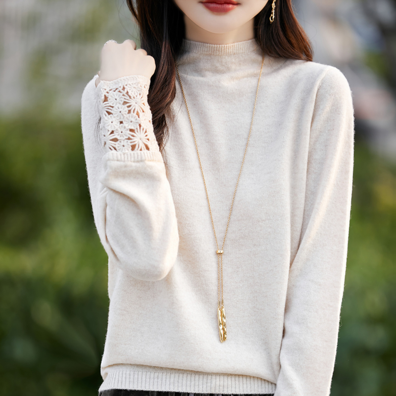 Dámsky vlnený sveter s pol vysokým golierom, voľný strih, dlhé rukávy, dĺžka 50–65 cm, 95% vlna