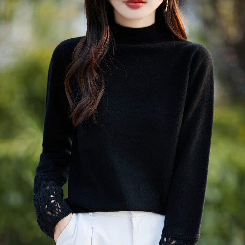 Dámsky vlnený sveter s pol vysokým golierom, voľný strih, dlhé rukávy, dĺžka 50–65 cm, 95% vlna