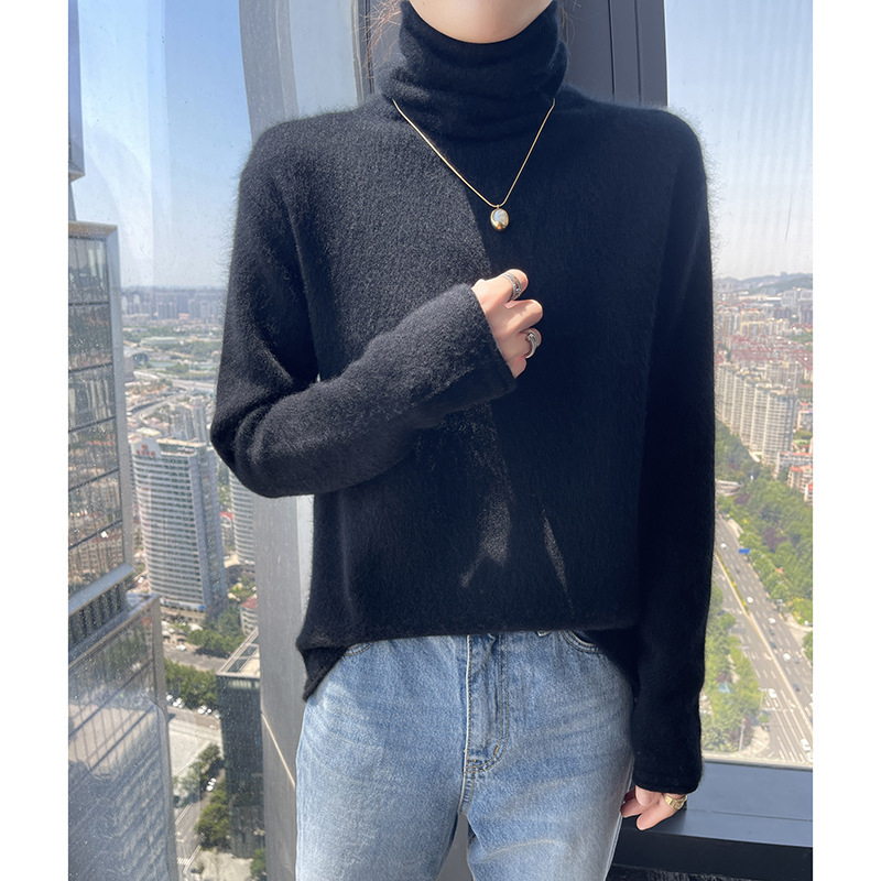 Jaka ar kapuci no kašmīra un vilnas maisījuma, brīvs siluets, garas piedurknes, bieza adījums, vienkrāsains raksts