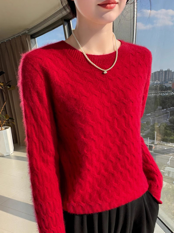 Pulover tricotat din lână cu model torsadă, guler rotund, croială lejeră — Primăvara 2025, 95%+ lână