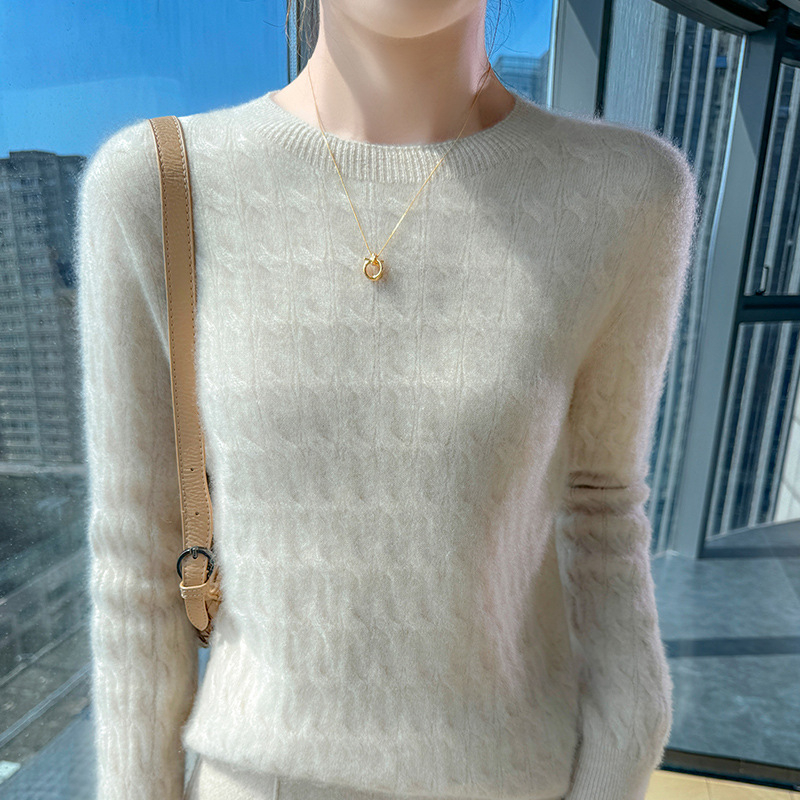 Pulover tricotat din lână cu model torsadă, guler rotund, croială lejeră — Primăvara 2025, 95%+ lână