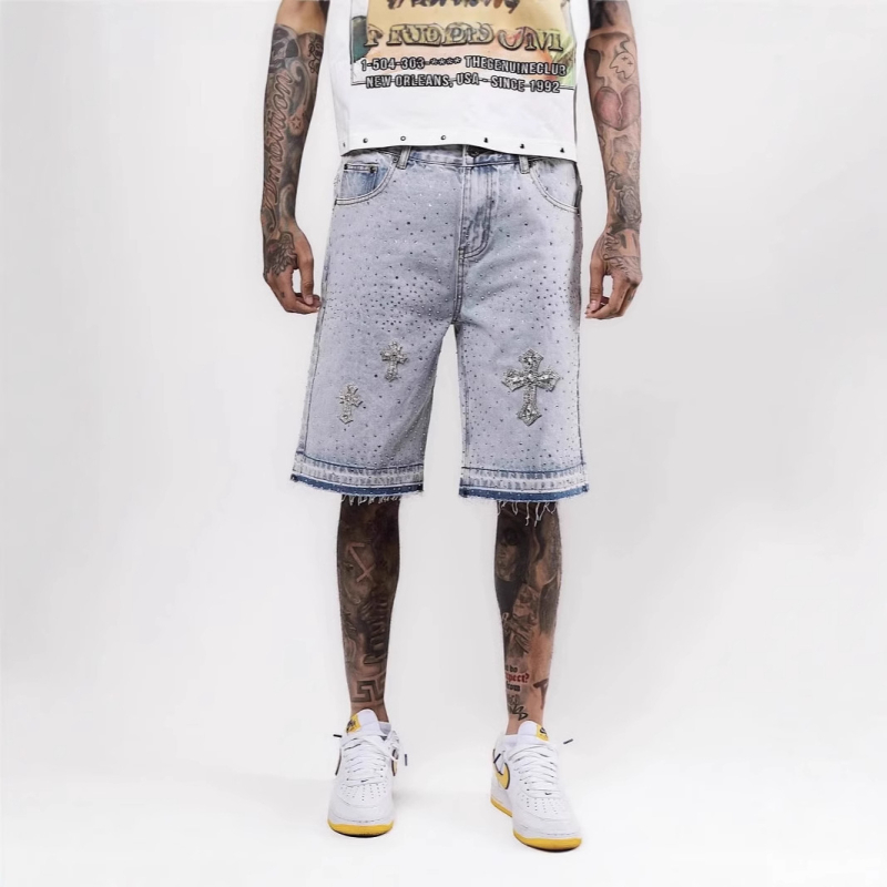 Férfiaknak szóló egyenes szabású farmerrövidnadrág, középhosszú, utcai stílus, pamutból készült denim